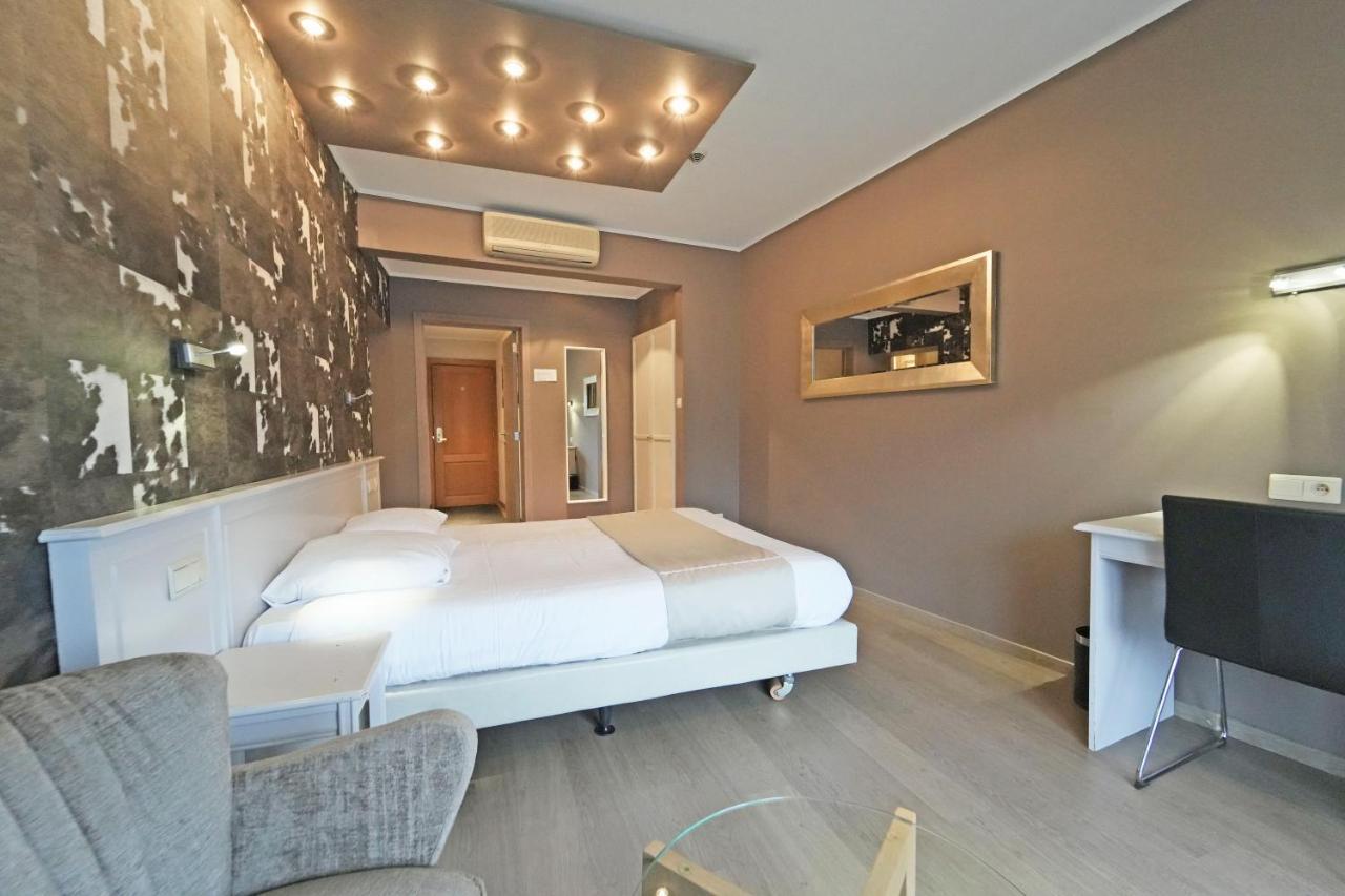 Hotel Panorama Bouillon Bagian luar foto