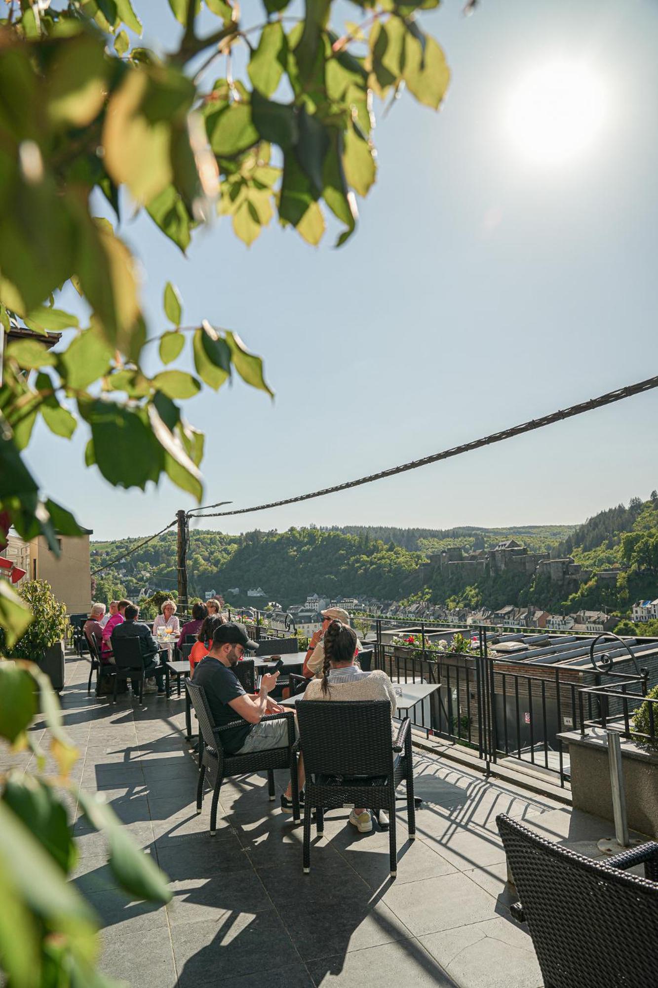 Hotel Panorama Bouillon Bagian luar foto