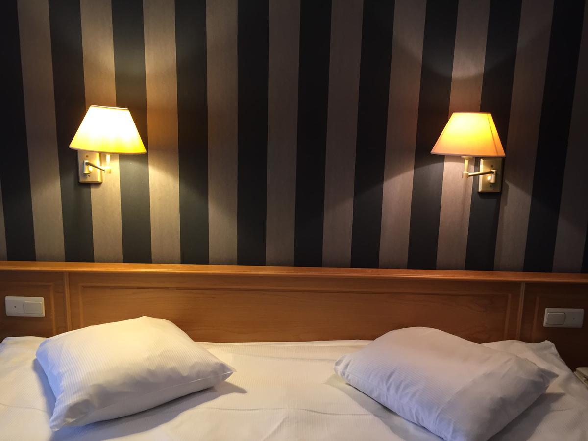 Hotel Panorama Bouillon Bagian luar foto